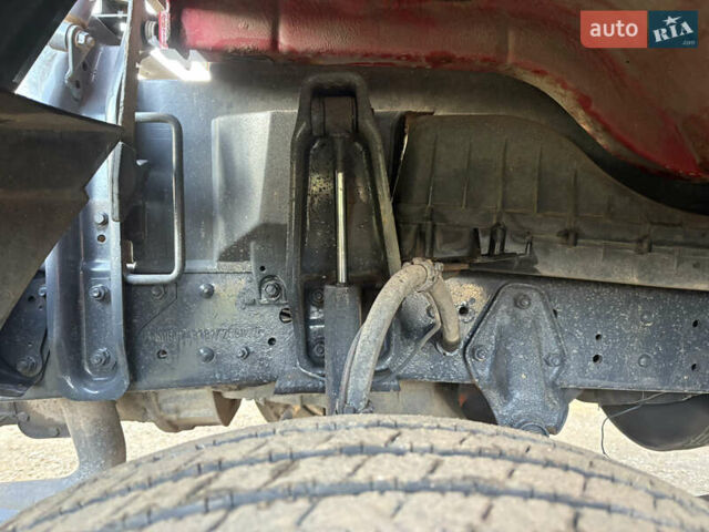 Красный Мерседес T2, объемом двигателя 4.25 л и пробегом 9 тыс. км за 14200 $, фото 29 на Automoto.ua