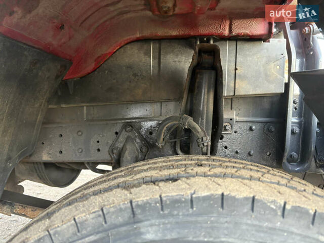 Красный Мерседес T2, объемом двигателя 4.25 л и пробегом 9 тыс. км за 14200 $, фото 30 на Automoto.ua