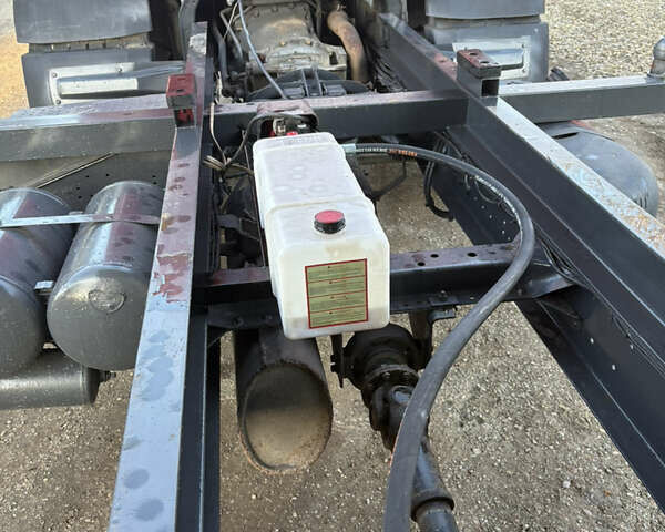 Красный Мерседес T2, объемом двигателя 4.25 л и пробегом 9 тыс. км за 14200 $, фото 28 на Automoto.ua