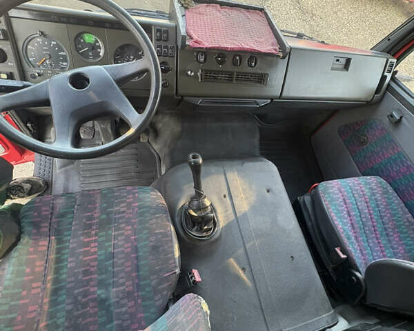 Красный Мерседес T2, объемом двигателя 4.25 л и пробегом 9 тыс. км за 14200 $, фото 34 на Automoto.ua