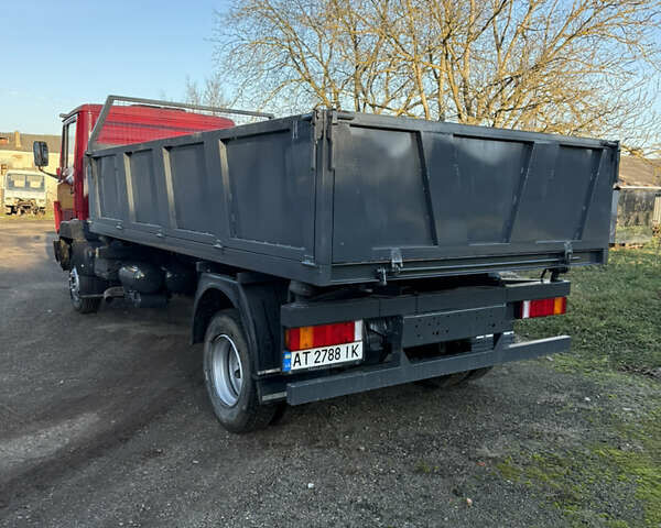 Красный Мерседес T2, объемом двигателя 4.25 л и пробегом 9 тыс. км за 14200 $, фото 6 на Automoto.ua