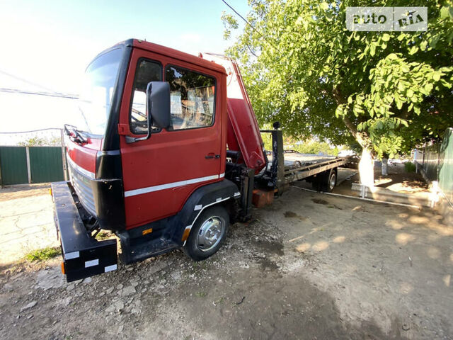 Красный Мерседес T2, объемом двигателя 6 л и пробегом 400 тыс. км за 14999 $, фото 13 на Automoto.ua