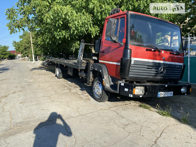 Красный Мерседес T2, объемом двигателя 6 л и пробегом 400 тыс. км за 14999 $, фото 11 на Automoto.ua