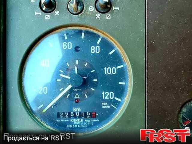 Мерседес T2, объемом двигателя 4 л и пробегом 225 тыс. км за 3200 $, фото 2 на Automoto.ua