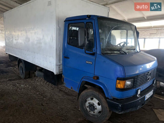 Мерседес T2, объемом двигателя 4 л и пробегом 650 тыс. км за 5900 $, фото 1 на Automoto.ua