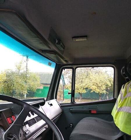 Мерседес T2, объемом двигателя 6 л и пробегом 980 тыс. км за 8300 $, фото 4 на Automoto.ua