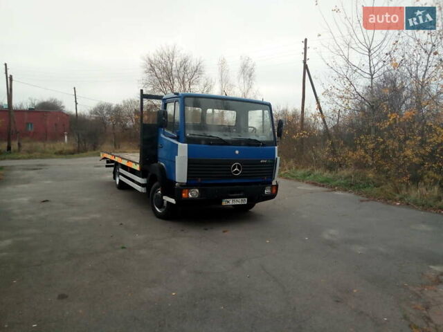 Мерседес T2, объемом двигателя 4.25 л и пробегом 193 тыс. км за 12500 $, фото 2 на Automoto.ua