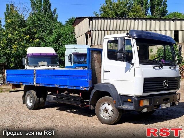 Мерседес T2, объемом двигателя 6 л и пробегом 560 тыс. км за 7200 $, фото 6 на Automoto.ua