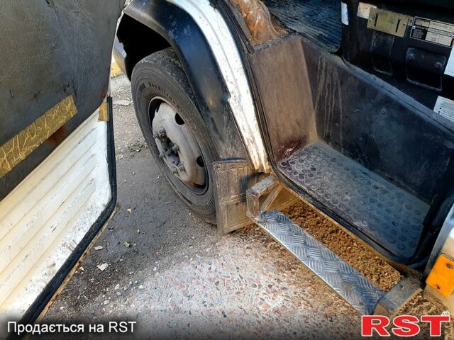 Мерседес T2, об'ємом двигуна 3.9 л та пробігом 725 тис. км за 4500 $, фото 4 на Automoto.ua