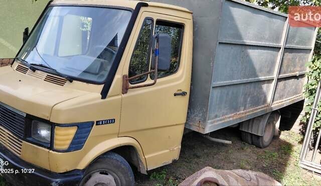 Желтый Мерседес T2, объемом двигателя 2.9 л и пробегом 400 тыс. км за 3550 $, фото 1 на Automoto.ua