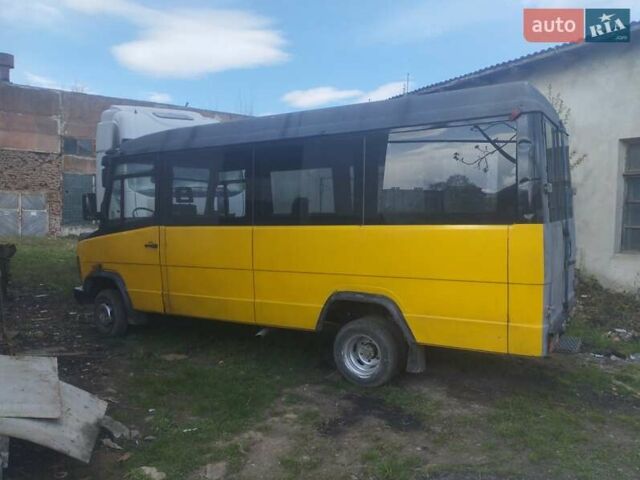 Желтый Мерседес T2, объемом двигателя 2.3 л и пробегом 5 тыс. км за 3150 $, фото 3 на Automoto.ua