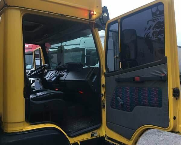 Желтый Мерседес T2, объемом двигателя 4.25 л и пробегом 10 тыс. км за 12500 $, фото 13 на Automoto.ua