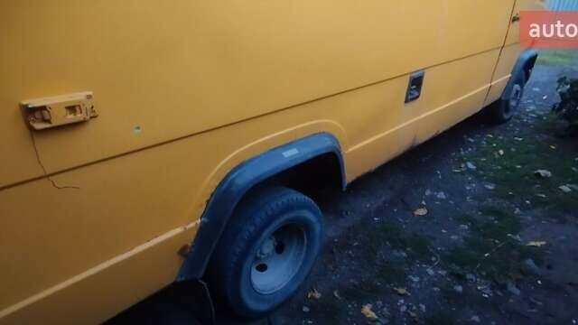 Жовтий Мерседес T2, об'ємом двигуна 0 л та пробігом 650 тис. км за 3700 $, фото 1 на Automoto.ua