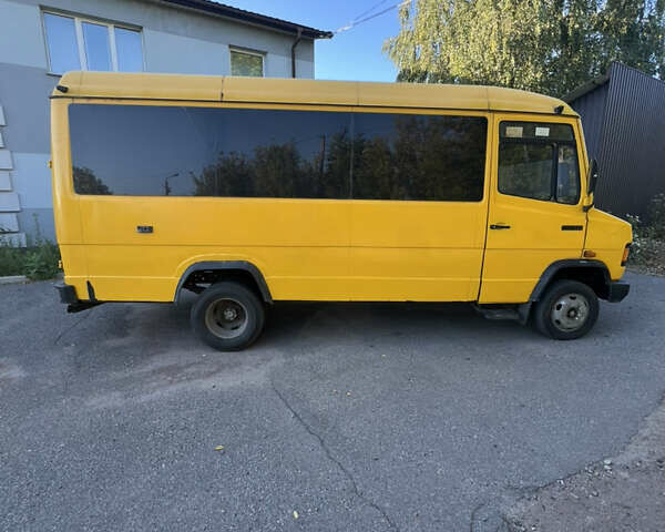 Жовтий Мерседес T2, об'ємом двигуна 3.97 л та пробігом 500 тис. км за 5500 $, фото 6 на Automoto.ua