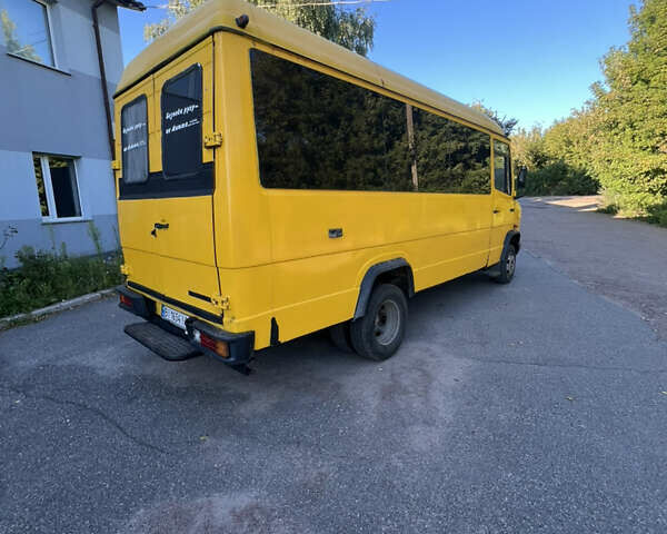 Жовтий Мерседес T2, об'ємом двигуна 3.97 л та пробігом 500 тис. км за 5500 $, фото 5 на Automoto.ua