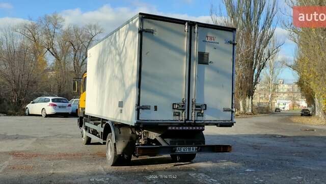 Желтый Мерседес T2, объемом двигателя 6 л и пробегом 3 тыс. км за 9250 $, фото 12 на Automoto.ua