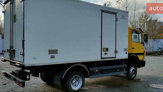 Желтый Мерседес T2, объемом двигателя 6 л и пробегом 3 тыс. км за 9250 $, фото 8 на Automoto.ua