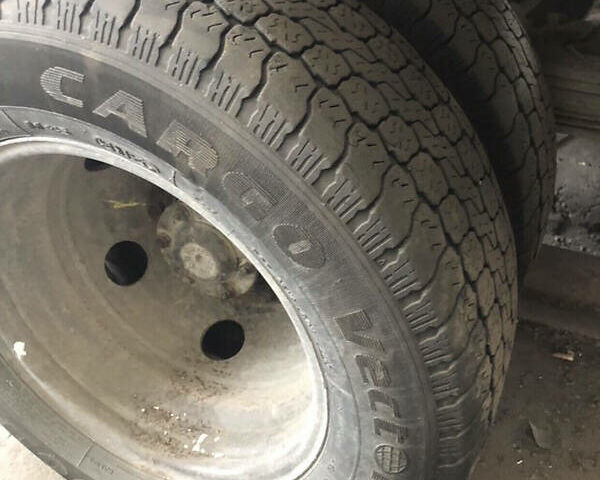 Желтый Мерседес T2, объемом двигателя 4 л и пробегом 450 тыс. км за 3100 $, фото 8 на Automoto.ua