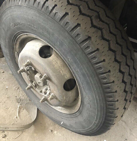 Желтый Мерседес T2, объемом двигателя 4 л и пробегом 450 тыс. км за 3100 $, фото 7 на Automoto.ua