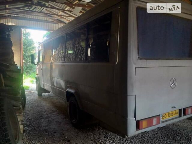 Серый Мерседес T2, объемом двигателя 3.97 л и пробегом 550 тыс. км за 3500 $, фото 1 на Automoto.ua