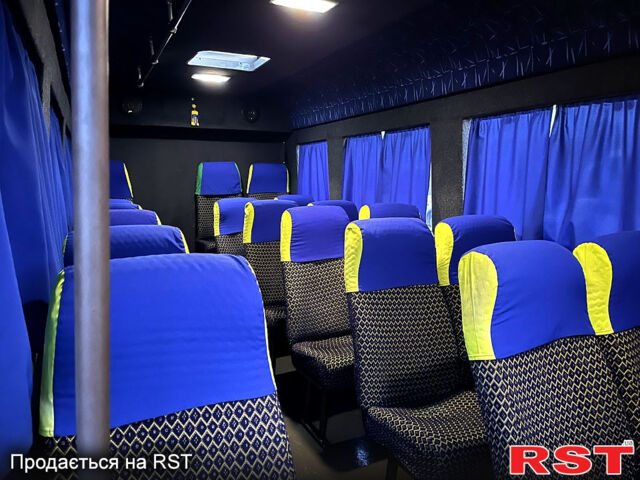 Синий Мерседес T2, объемом двигателя 4 л и пробегом 0 тыс. км за 6900 $, фото 3 на Automoto.ua