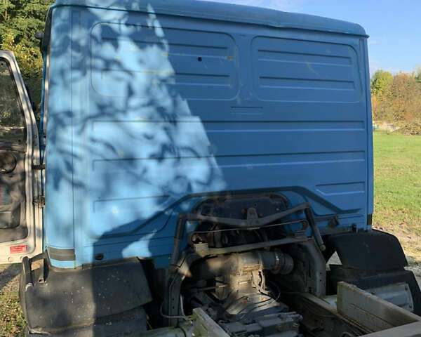 Мерседес T2 1995 в Буске на Automoto.ua Синий Мерседес T2, объемом двигателя 3.97 л и пробегом 62 тыс. км за 10000 $, фото 1 на Automoto.ua