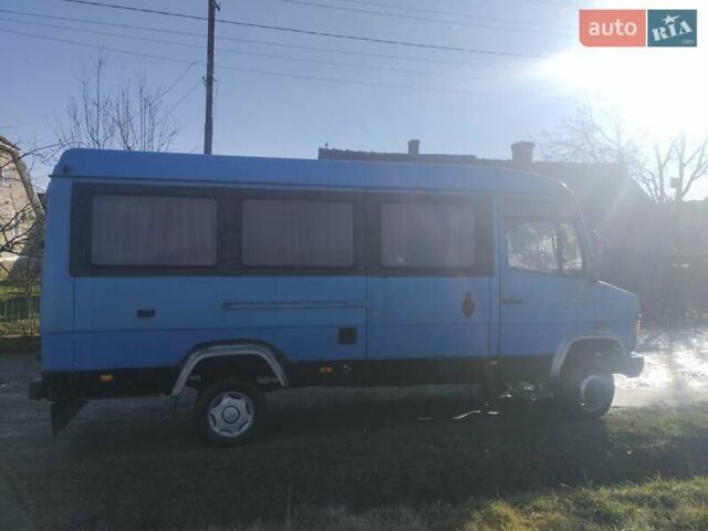 Синій Мерседес T2, об'ємом двигуна 3.97 л та пробігом 200 тис. км за 3800 $, фото 3 на Automoto.ua