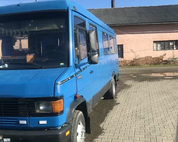 Синий Мерседес T2, объемом двигателя 4 л и пробегом 6 тыс. км за 4500 $, фото 1 на Automoto.ua