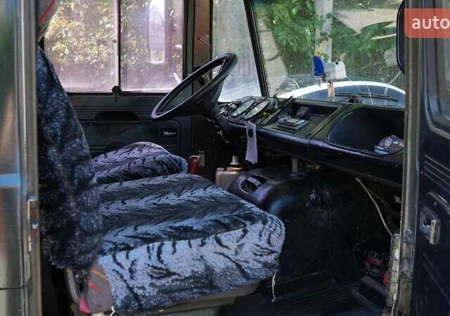 Зеленый Мерседес T2, объемом двигателя 0 л и пробегом 939 тыс. км за 5500 $, фото 3 на Automoto.ua