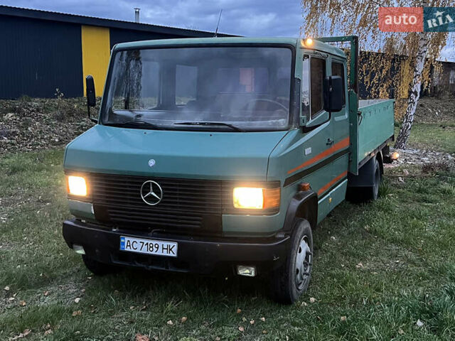 Зеленый Мерседес T2, объемом двигателя 4 л и пробегом 719 тыс. км за 10700 $, фото 6 на Automoto.ua