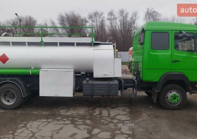 Зелений Мерседес T2, об'ємом двигуна 3.97 л та пробігом 500 тис. км за 18999 $, фото 8 на Automoto.ua