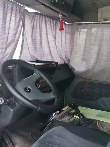 Зелений Мерседес T2, об'ємом двигуна 3.97 л та пробігом 500 тис. км за 18999 $, фото 3 на Automoto.ua