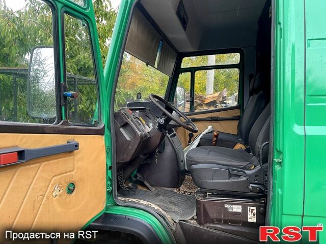 Зелений Мерседес T2, об'ємом двигуна 2.3 л та пробігом 0 тис. км за 6500 $, фото 3 на Automoto.ua