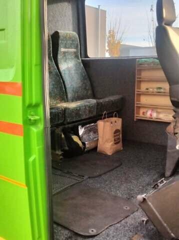 Зелений Мерседес T2, об'ємом двигуна 4 л та пробігом 740 тис. км за 12500 $, фото 4 на Automoto.ua