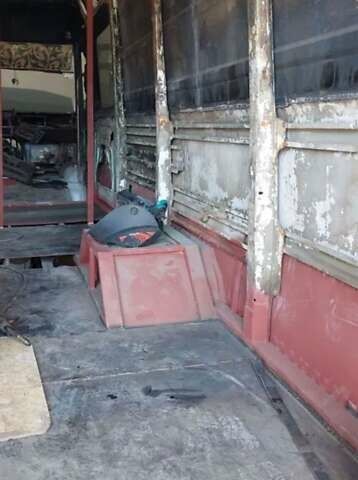 Зелений Мерседес T2, об'ємом двигуна 4 л та пробігом 740 тис. км за 12500 $, фото 10 на Automoto.ua