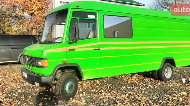 Зелений Мерседес T2, об'ємом двигуна 4 л та пробігом 740 тис. км за 12500 $, фото 7 на Automoto.ua