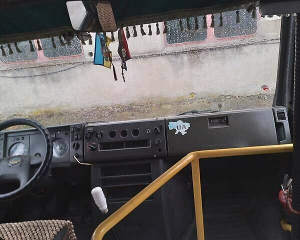 Зелений Мерседес T2, об'ємом двигуна 4 л та пробігом 500 тис. км за 5800 $, фото 7 на Automoto.ua