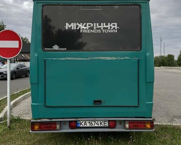 Зеленый Мерседес T2, объемом двигателя 3.9 л и пробегом 700 тыс. км за 8000 $, фото 4 на Automoto.ua