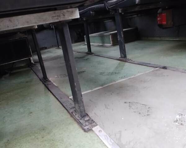 Зелений Мерседес T2, об'ємом двигуна 4 л та пробігом 500 тис. км за 5800 $, фото 6 на Automoto.ua