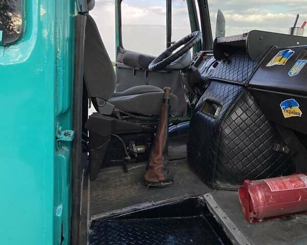 Зеленый Мерседес T2, объемом двигателя 3.9 л и пробегом 700 тыс. км за 8000 $, фото 2 на Automoto.ua