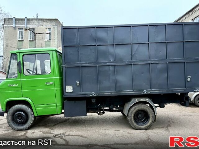 Зеленый Мерседес T2, объемом двигателя 3.8 л и пробегом 0 тыс. км за 6500 $, фото 2 на Automoto.ua