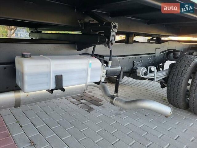 Зелений Мерседес T2, об'ємом двигуна 3.97 л та пробігом 136 тис. км за 22400 $, фото 27 на Automoto.ua