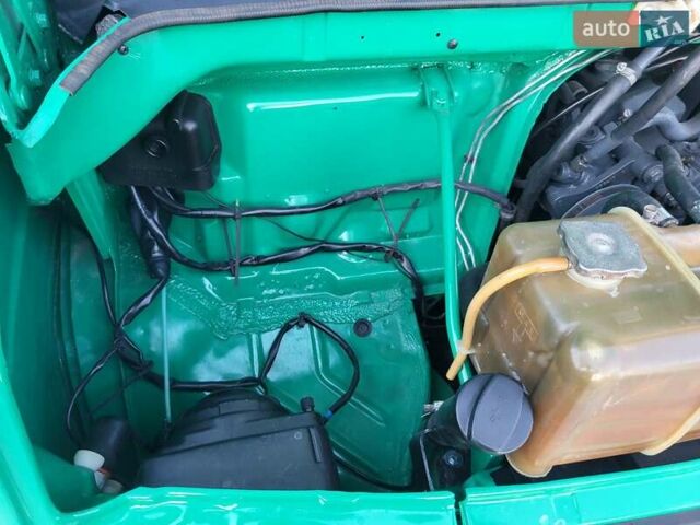 Зелений Мерседес T2, об'ємом двигуна 3.97 л та пробігом 136 тис. км за 22400 $, фото 31 на Automoto.ua