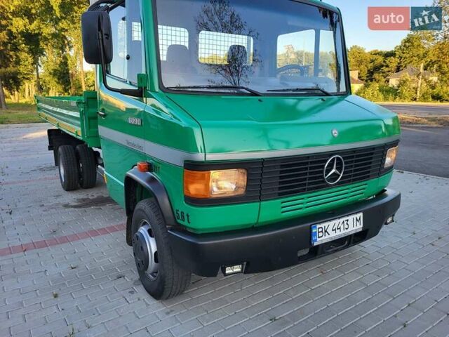 Зелений Мерседес T2, об'ємом двигуна 3.97 л та пробігом 136 тис. км за 22400 $, фото 1 на Automoto.ua