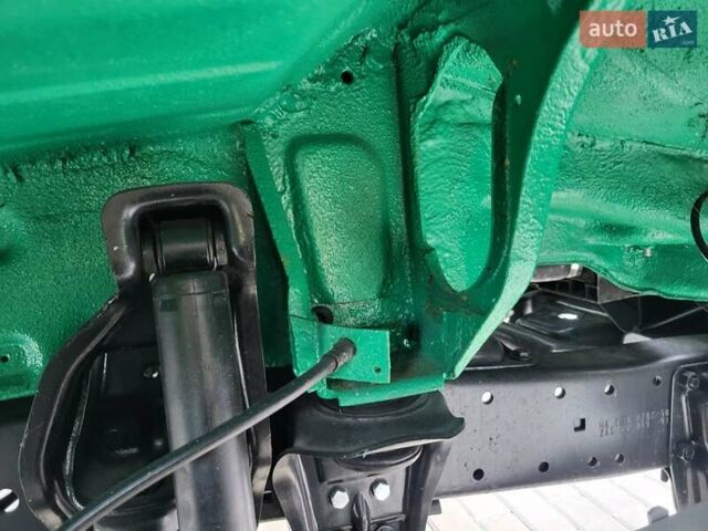 Зелений Мерседес T2, об'ємом двигуна 3.97 л та пробігом 136 тис. км за 22400 $, фото 18 на Automoto.ua