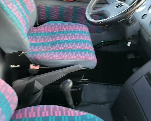 Зелений Мерседес T2, об'ємом двигуна 3.97 л та пробігом 136 тис. км за 22400 $, фото 14 на Automoto.ua