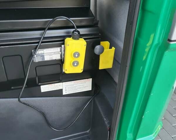 Зелений Мерседес T2, об'ємом двигуна 3.97 л та пробігом 136 тис. км за 22400 $, фото 26 на Automoto.ua