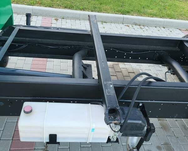 Зелений Мерседес T2, об'ємом двигуна 3.97 л та пробігом 136 тис. км за 22400 $, фото 25 на Automoto.ua