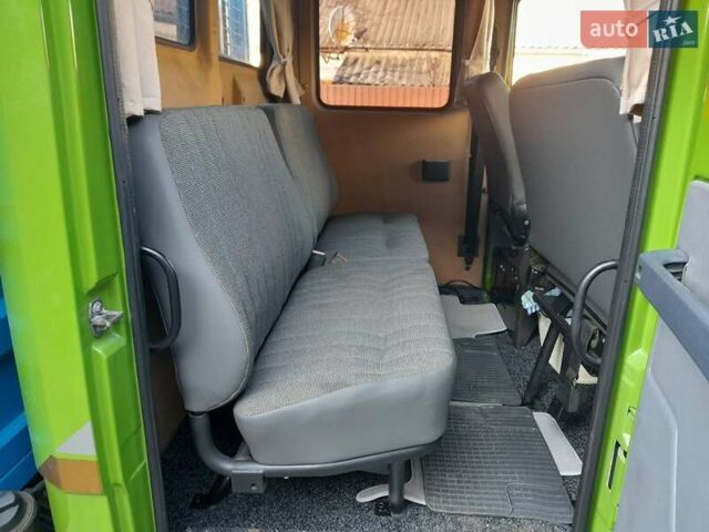 Зеленый Мерседес T2, объемом двигателя 3.97 л и пробегом 1 тыс. км за 28500 $, фото 30 на Automoto.ua