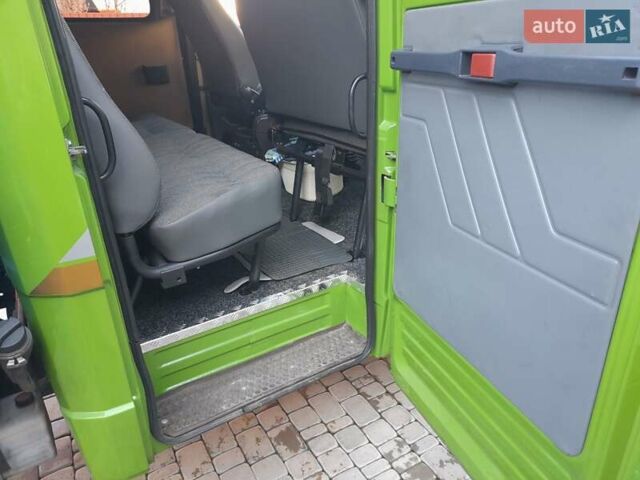 Зеленый Мерседес T2, объемом двигателя 3.97 л и пробегом 1 тыс. км за 28500 $, фото 29 на Automoto.ua